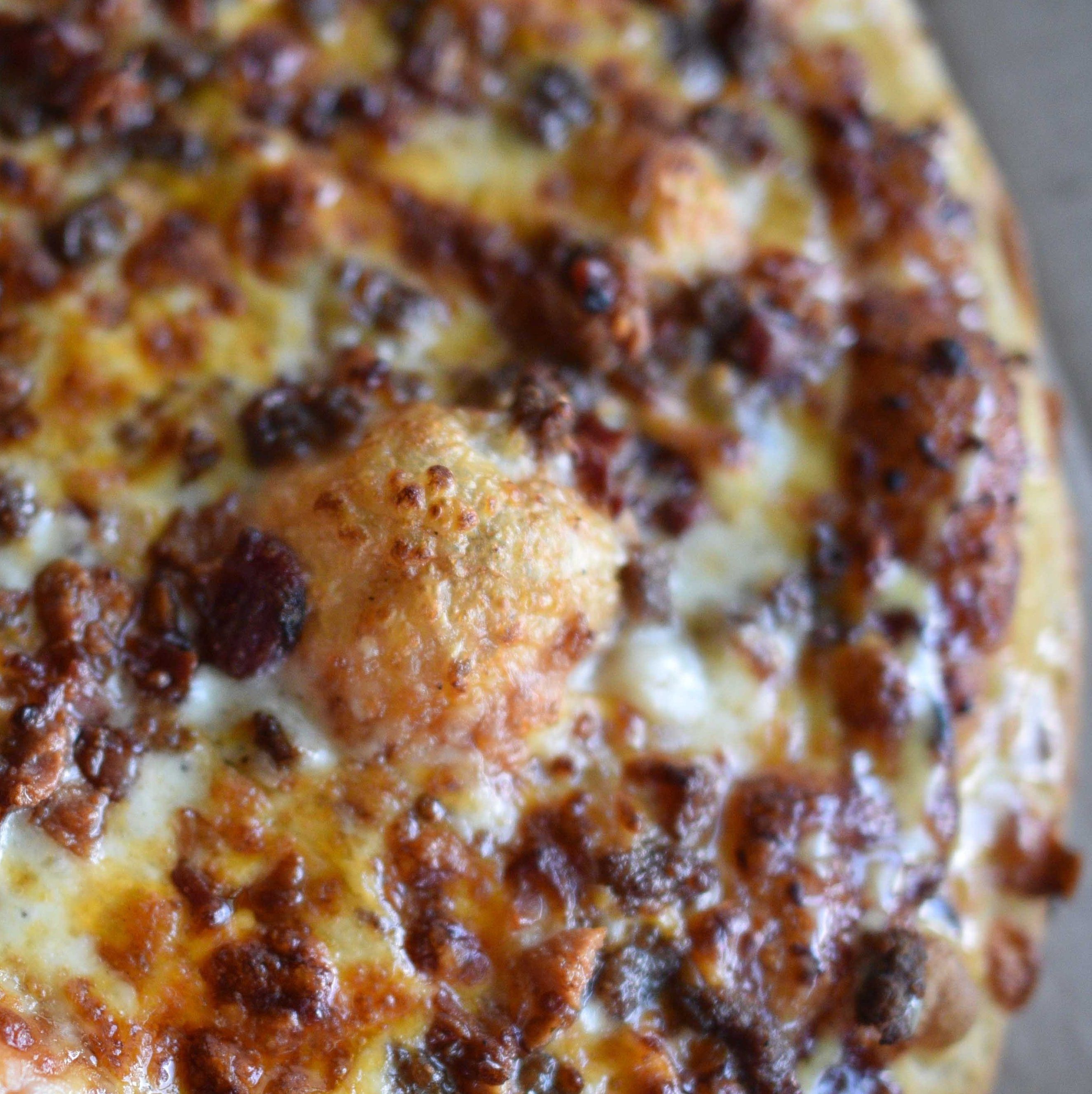 BBQ, Bacon, Cheddar Cheese Pizza | 14".